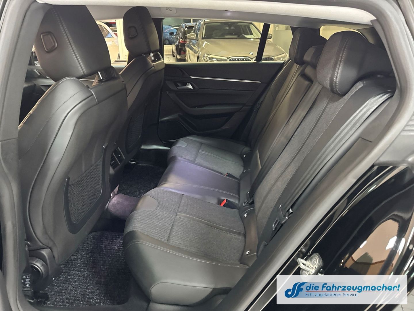 Fahrzeugabbildung Peugeot 508 SW Allure Pack Navi 360 Kamera ACC 2-Zonen-K