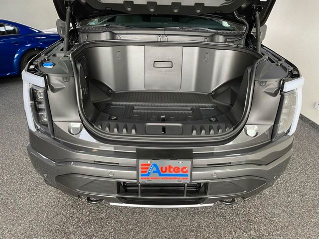 Fahrzeugabbildung Ford F ORD F 160 LIGHTNING LARIAT 4x4 CO-PILOT 360