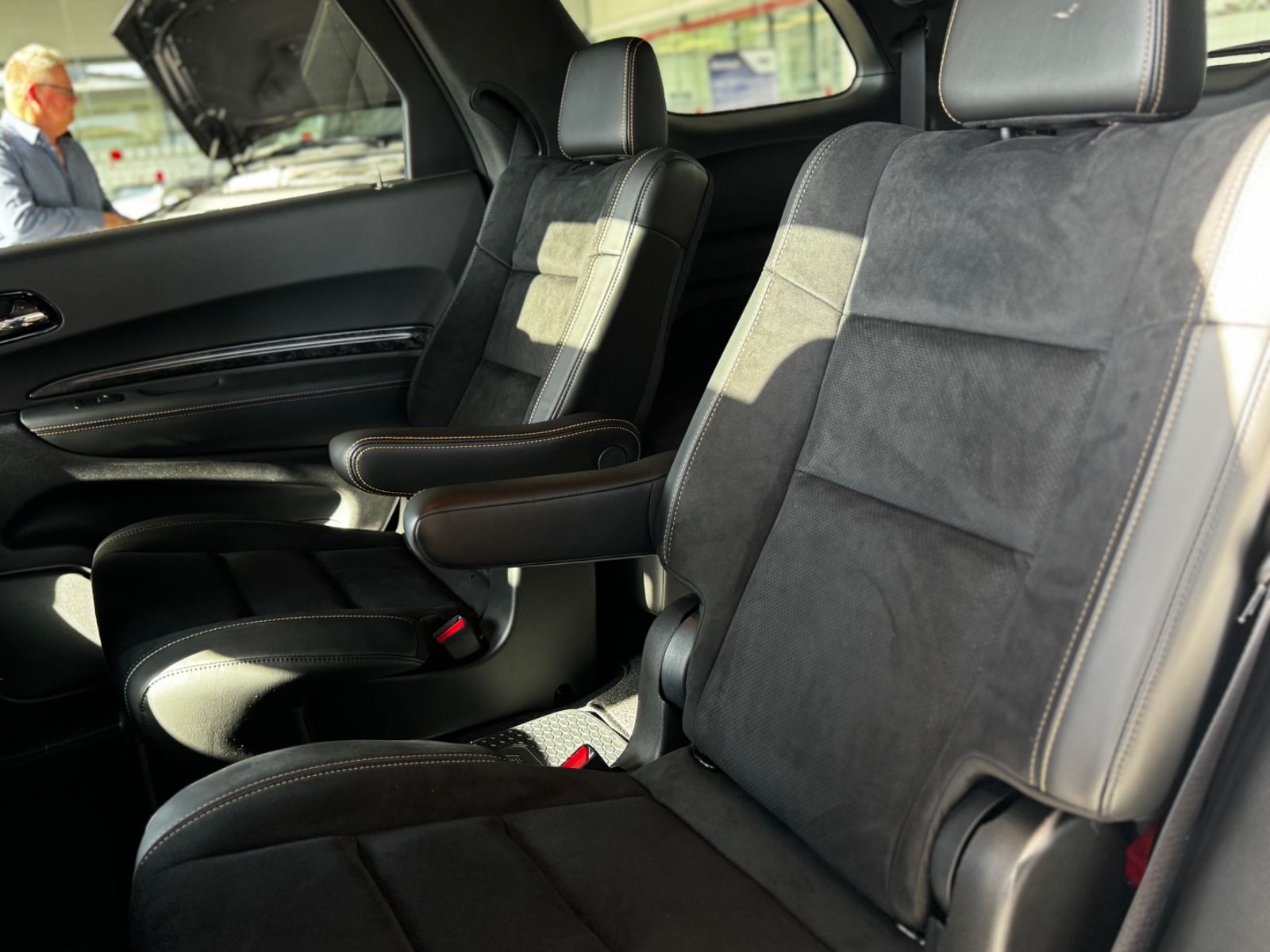 Fahrzeugabbildung Dodge Durango 5,7 HEMI R/T 20TH ANNIVERSARY LPG  6-Si.