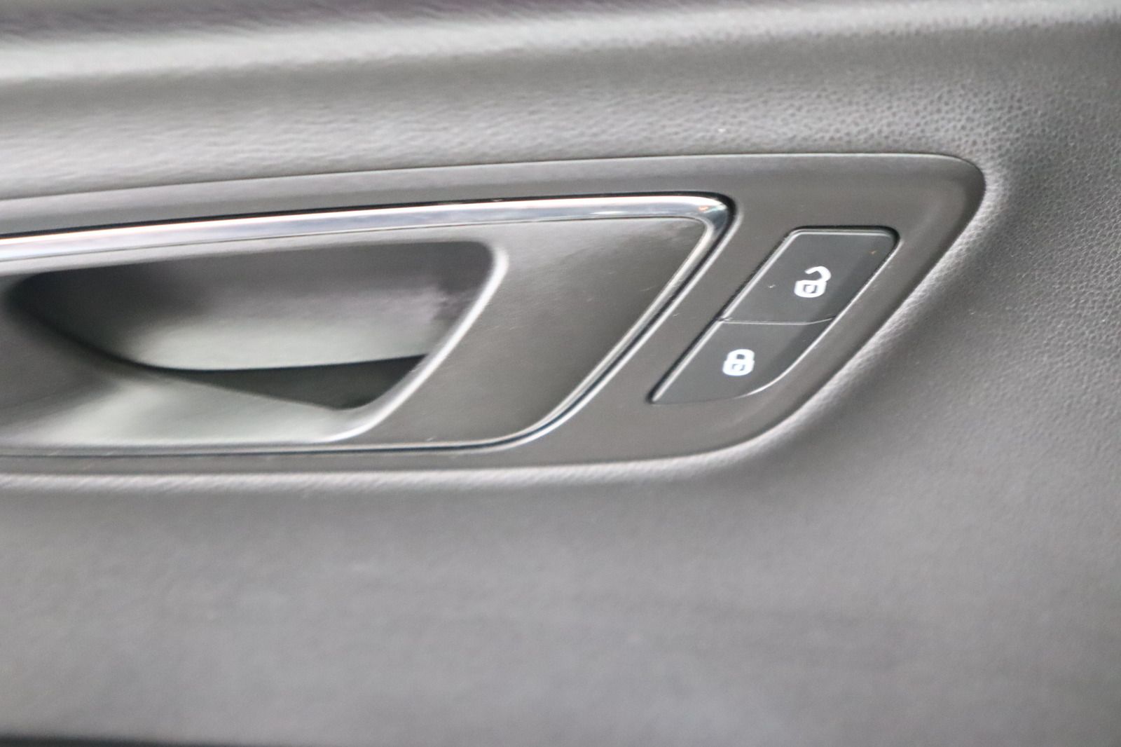 Fahrzeugabbildung SEAT Leon ST 1.4 FR * Navi * LED * HU/AU neu