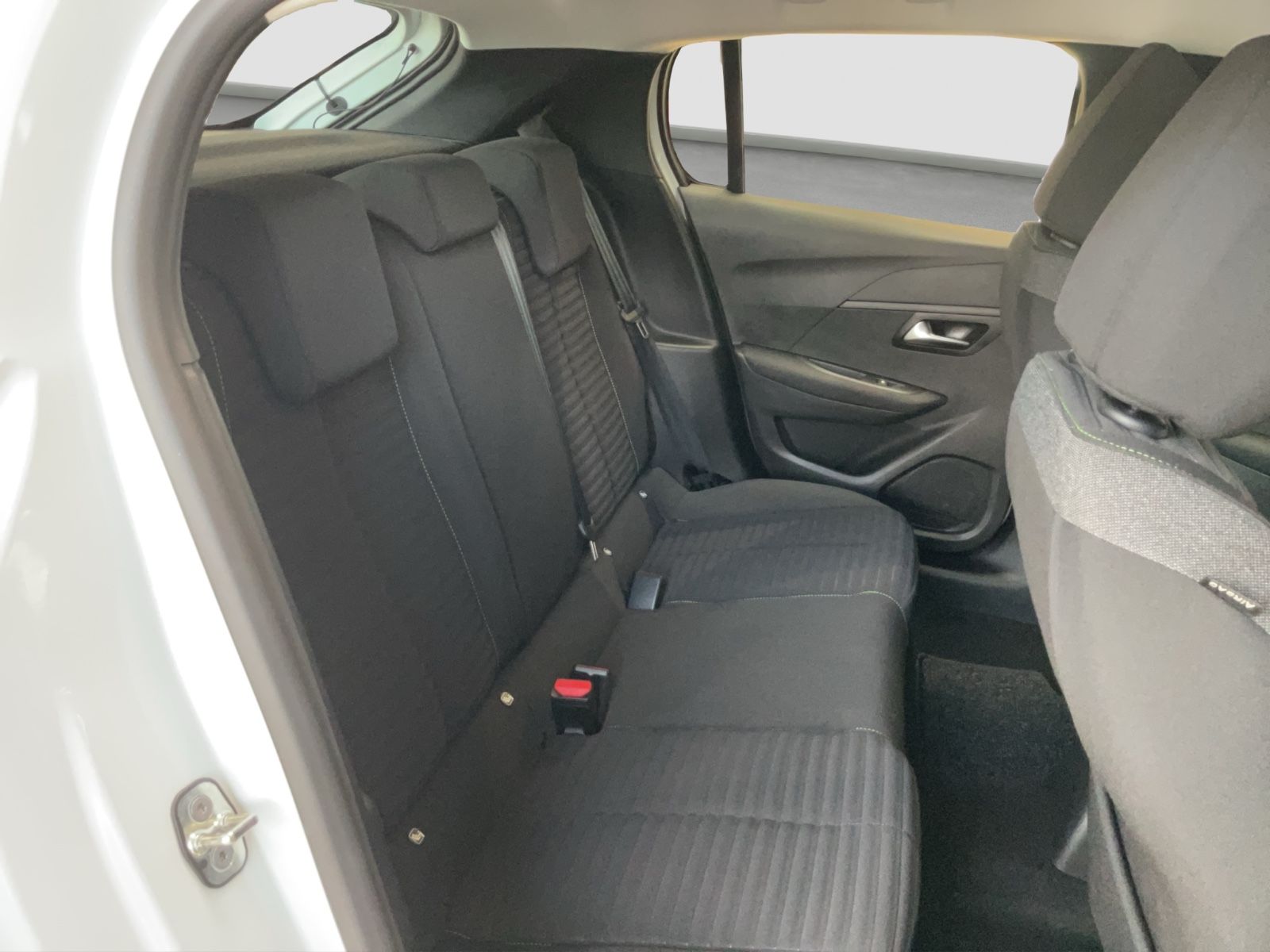Fahrzeugabbildung Peugeot 208 Active