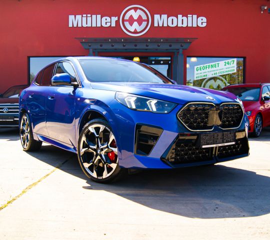 BMW X2 20 i sDrive M Sport Pro IconicGlow Coral Rot