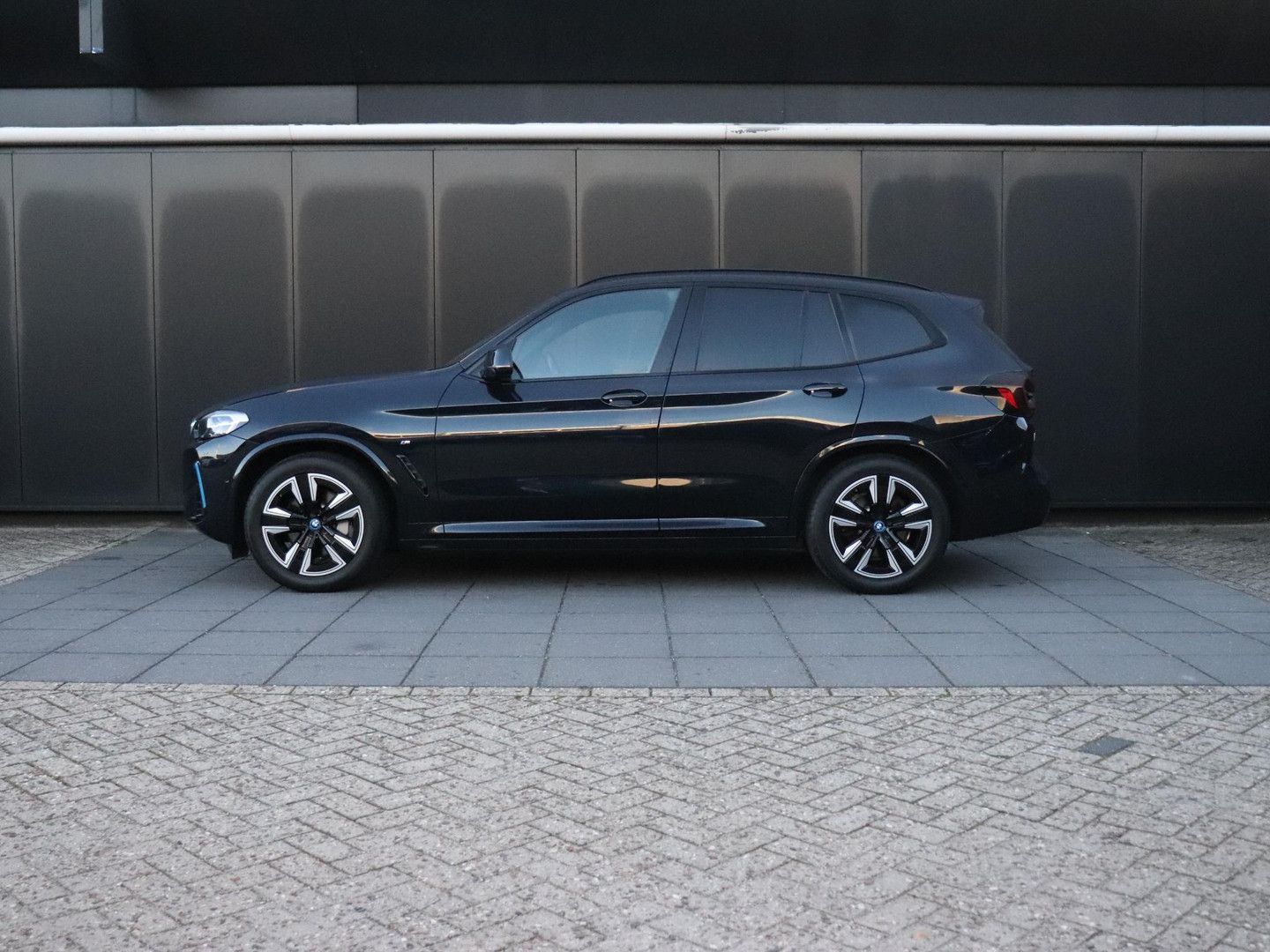 BMW iX3 Executive 80 kWh | M SPORT | LEDER | MEMORY imagem 2
