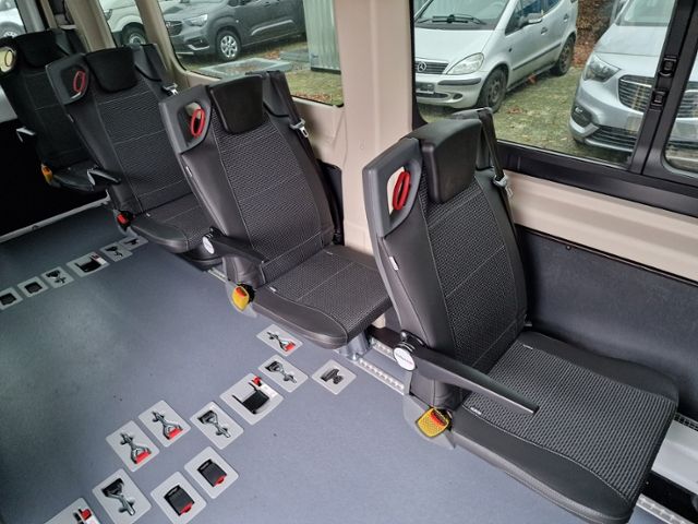 Fahrzeugabbildung Fiat Ducato Rollstuhltranporter Lift 4 Rollstühle