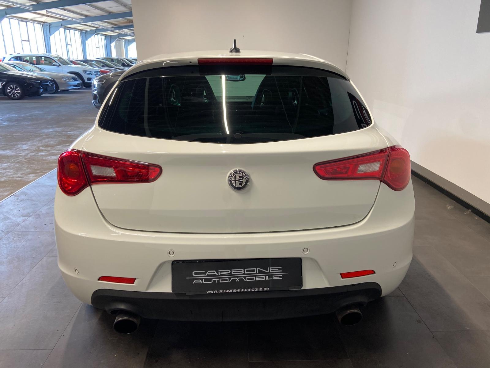 ALFA ROMEO GIULIETTA QUADRIFOGLIO VERDE - 241 ch BVA - TOIT OUVRANT - GPS - RADAR AV/AR - CLIMATISATION BI-ZONE