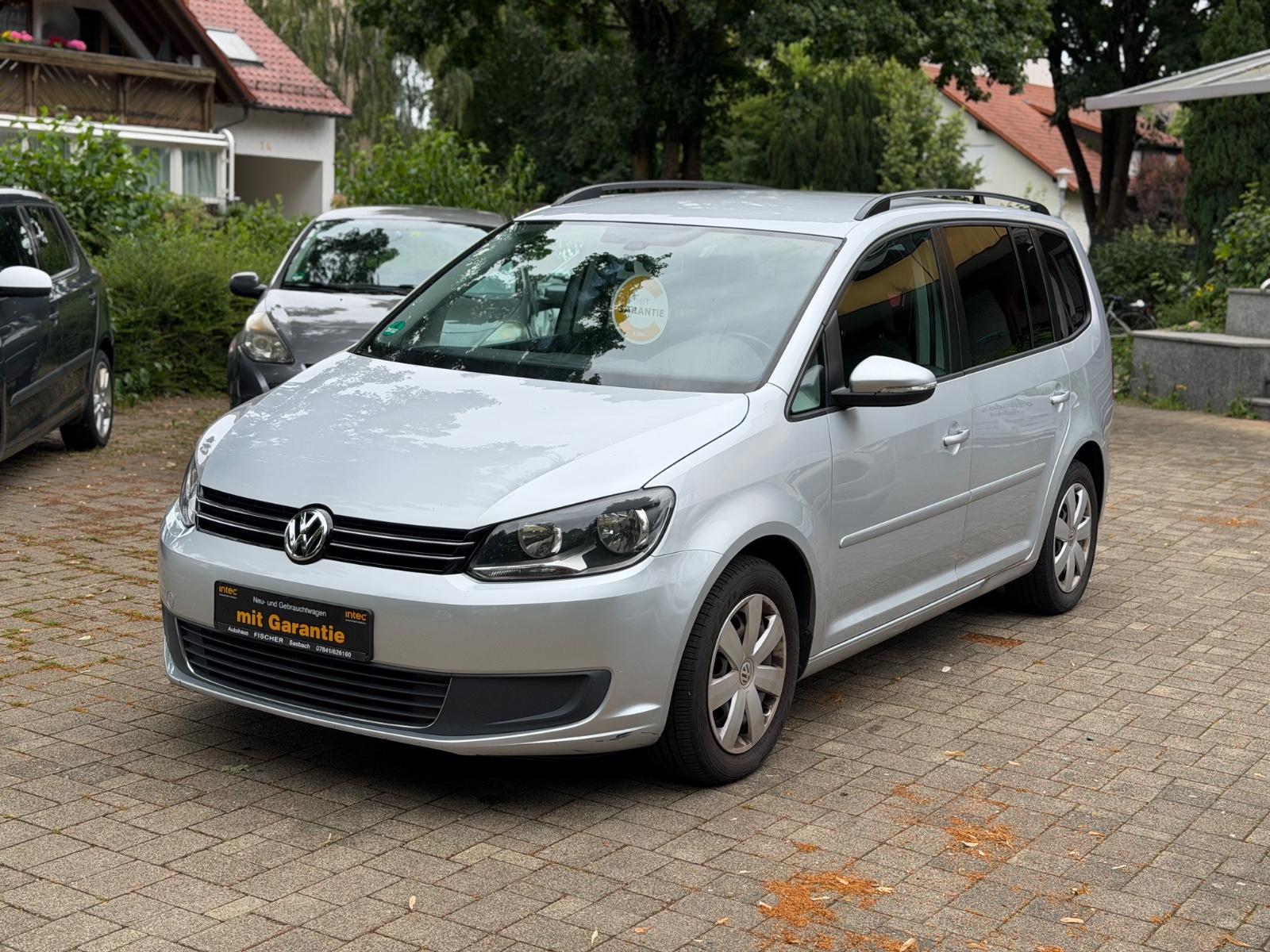 Volkswagen TouranComfortline/7Sitzer/AHK/TÜV/SteuerketteNEU