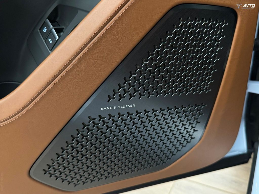 LAMBORGHINI Urus 2026
