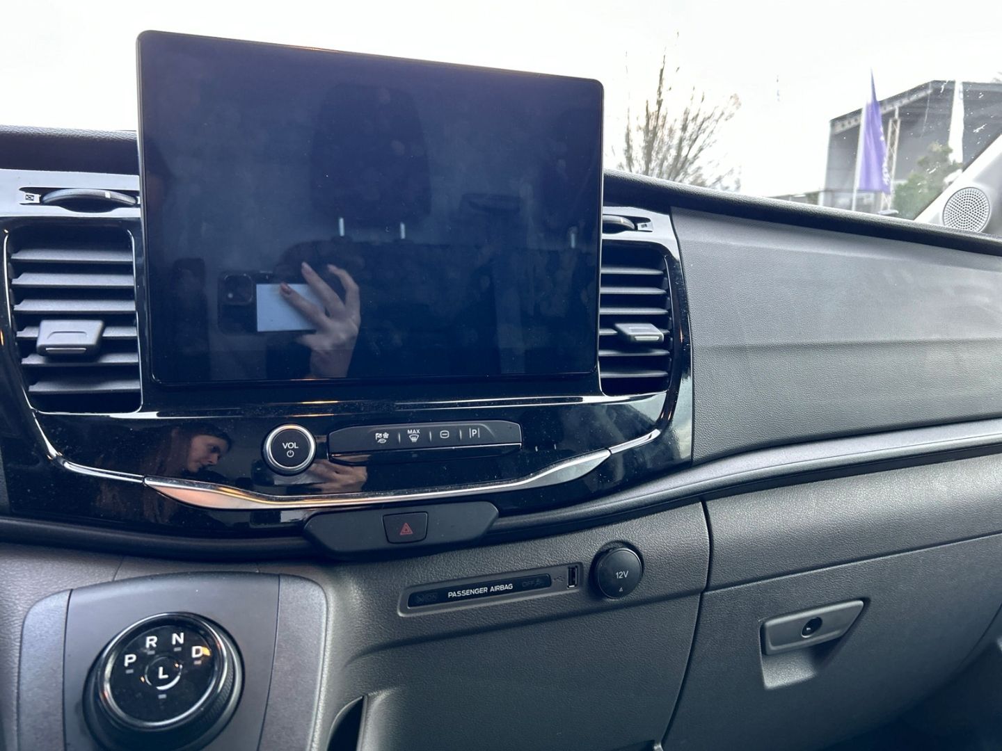 Fahrzeugabbildung Ford Transit Kasten Trend Elektromotor 198 kw (269 PS