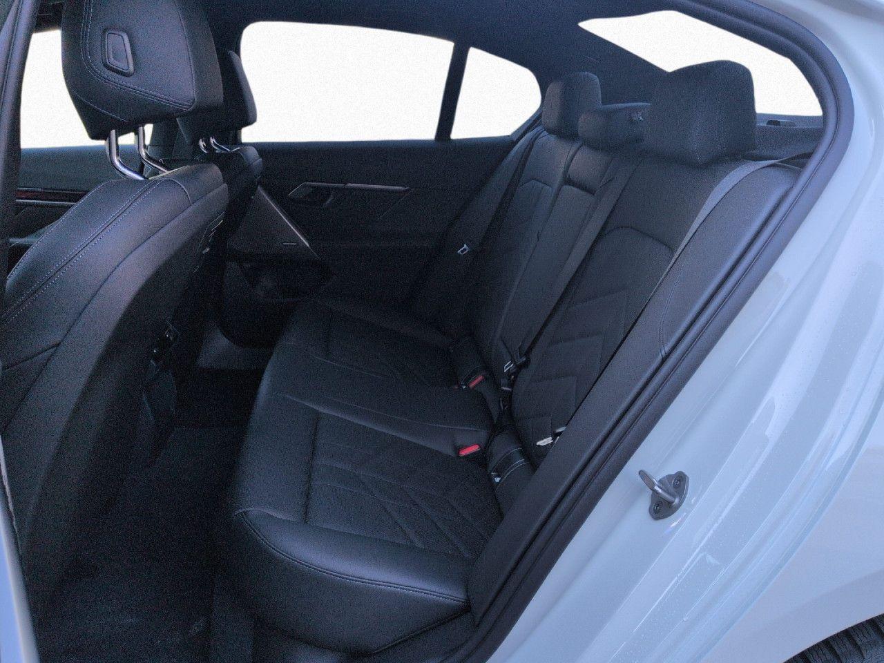 BMW 530e xDrive M-Sport H&K AHK AB Assis