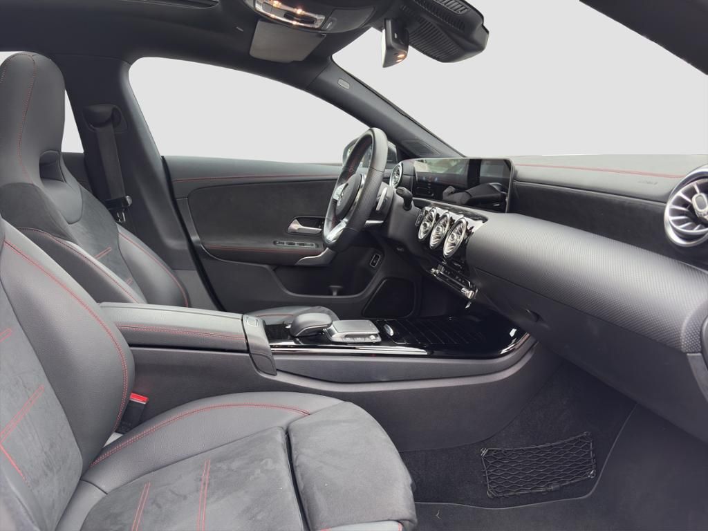 Fahrzeugabbildung Mercedes-Benz CLA 180 SB AMG*PANO-SD*TOTWINKEL*LED*DAB*KAMERA