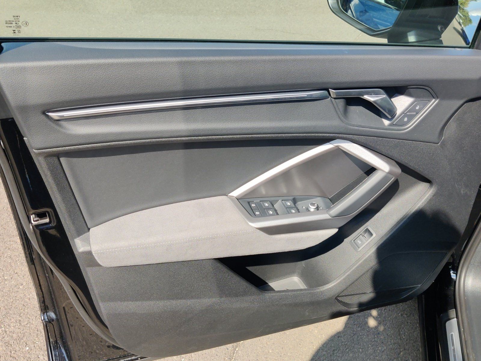 Fahrzeugabbildung Audi Q3 35 1.5 TFSI advanced AHK,Navi,SHZ,ACC,Keyless