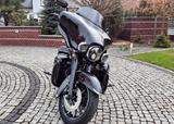 Harley-Davidson CVO Ultra-Classic Midnight-Edition - HARLEY-DAVIDSON 2010 CVO