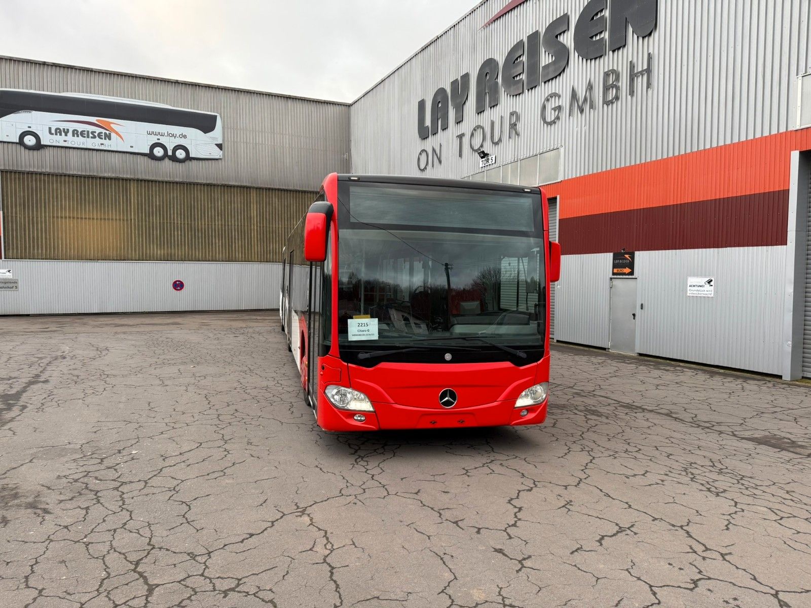 MERCEDES-BENZ  2017 - Image 1 of 25