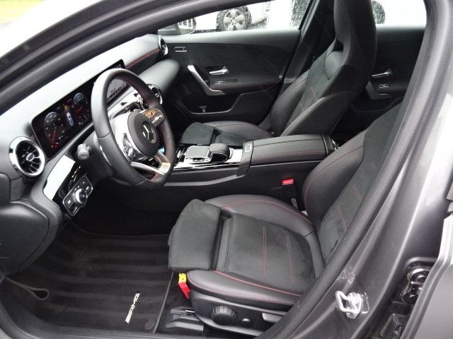 Mercedes-Benz A 180d AMG,LEDER,NAVI,LED,AUTOM,KAMERA,PDC,1HAND foto 16