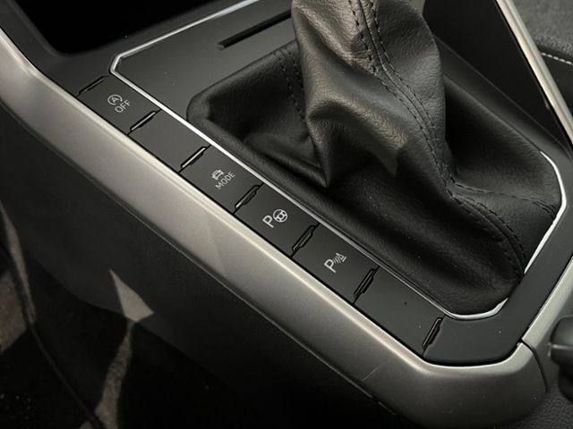 Fahrzeugabbildung Volkswagen Taigo 1.0 TSI DSG MOVE IQ.DRIVE NAVI LED