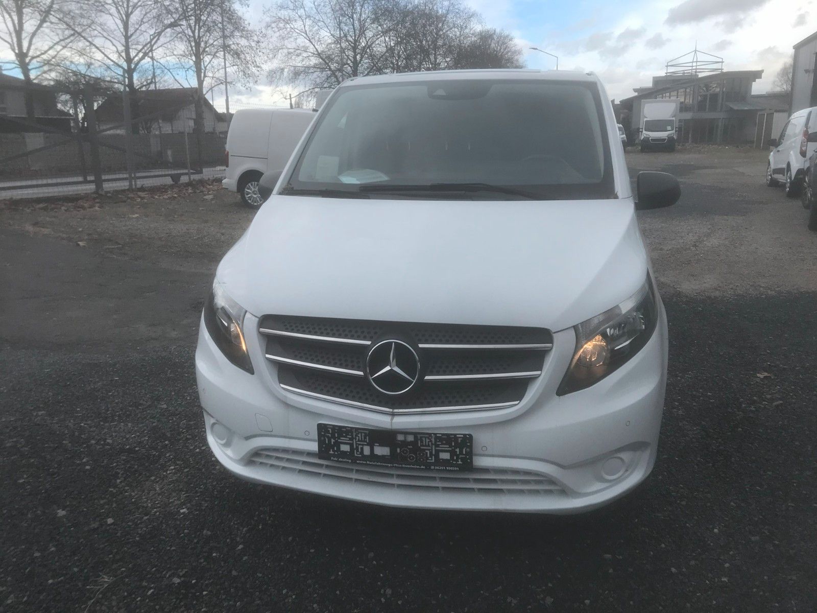 Fahrzeugabbildung Mercedes-Benz Vito Kasten 114 RWD extrala,Automatic,90910Km