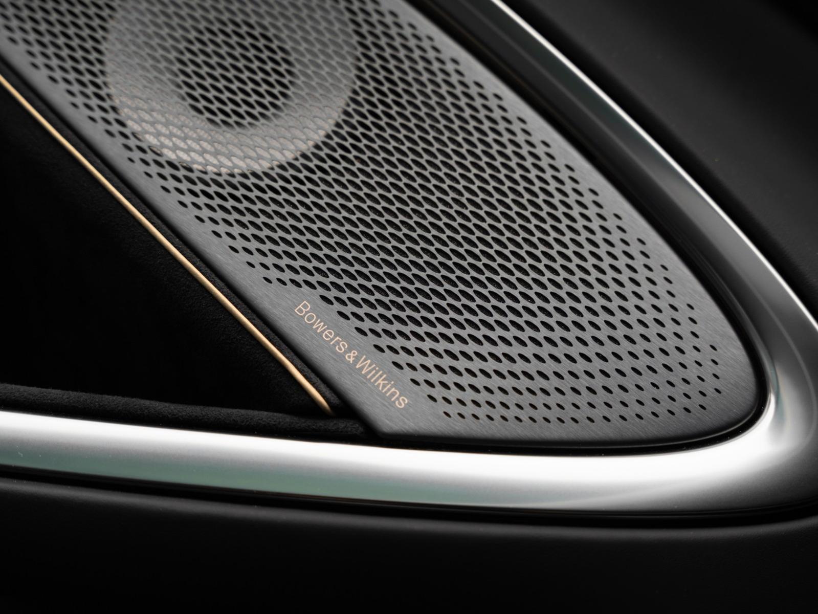 McLaren Artura Spider | MSO Velocity Colour Transform