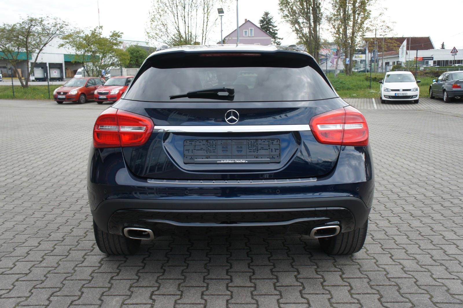 Mercedes-Benz GLA 200 Urban *BI-XENON*NAVI*KLIMA*PDC*SHZ*