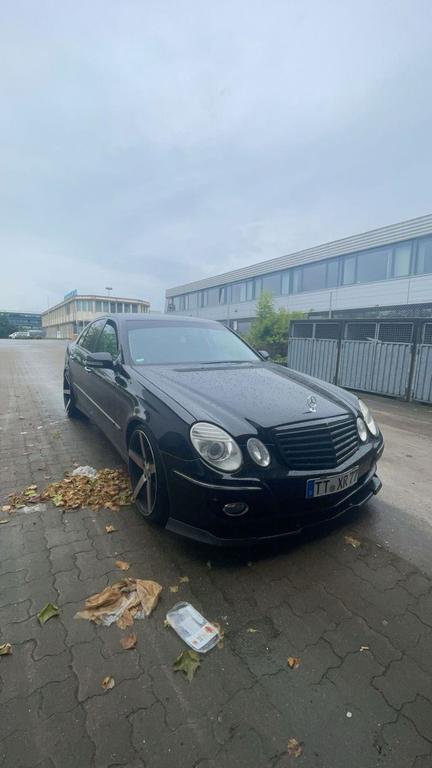 Mercedes-Benz E 300