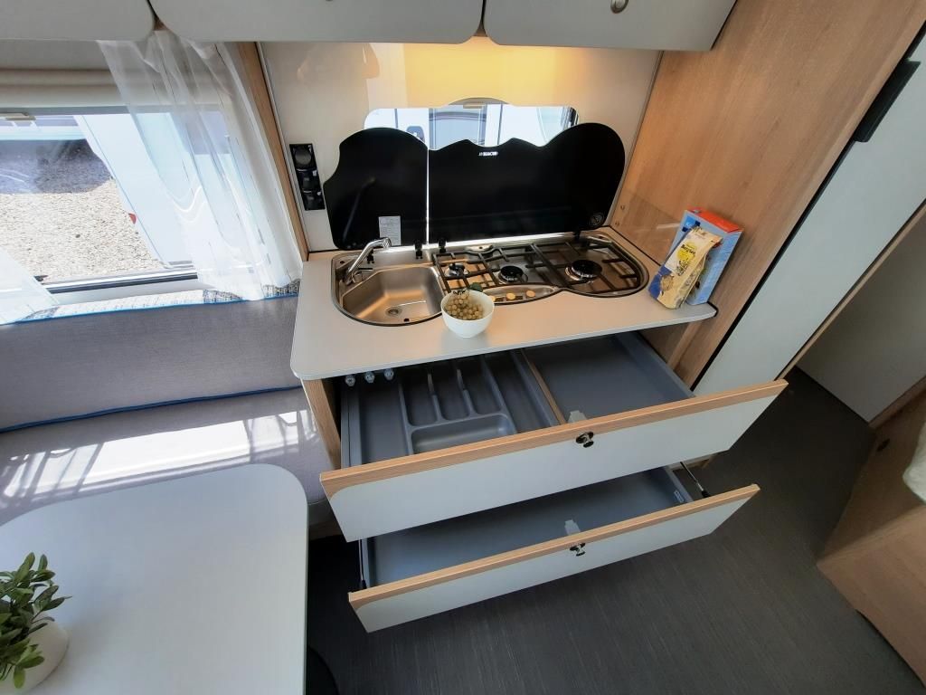 Fahrzeugabbildung Dethleffs Aero 470 FR Verfüg./Sparen Sie 4.862,- €