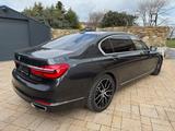 BMW 740 Li+Voll+HuD+Panorama+Surround+Laser+Gestik - BMW 740: 740li