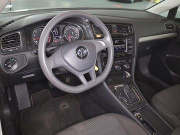 Volkswagen Golf - 3