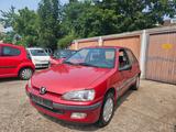 Peugeot 106 1.1 Long Beach * Schiebdach * Servo *  ZV - Peugeot 106: Limousine