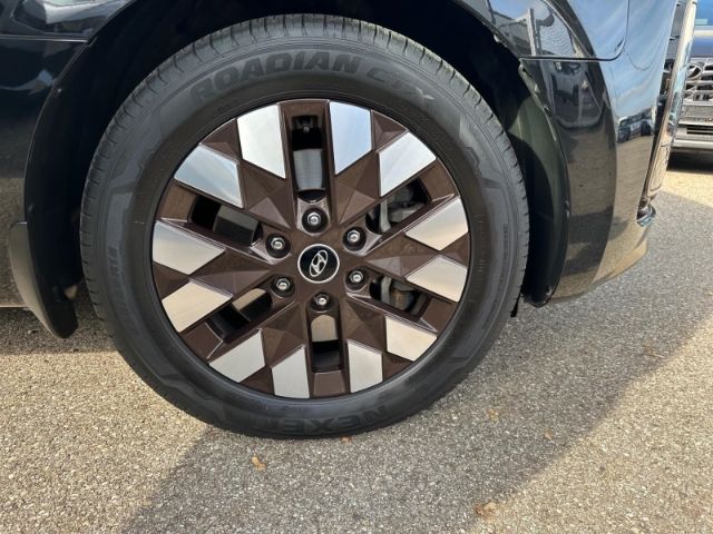 Fahrzeugabbildung Hyundai STARIA Signature 4WD 7-Sitzer Navi AHK Leder Dig