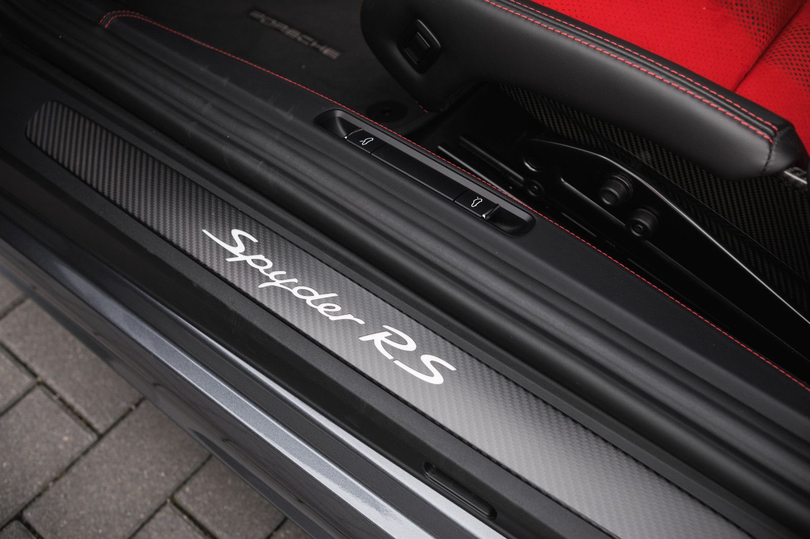 Fahrzeugabbildung Porsche Boxster Spyder RS -Weissach-LED-Lift-BOSE-Kam.