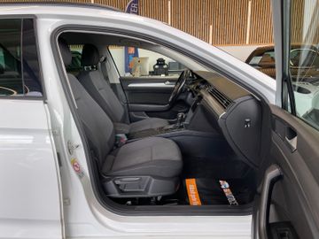 Volkswagen Passat Variant *19%*LED*KAMERA*ACC*AHK*NAVI*SHZ*