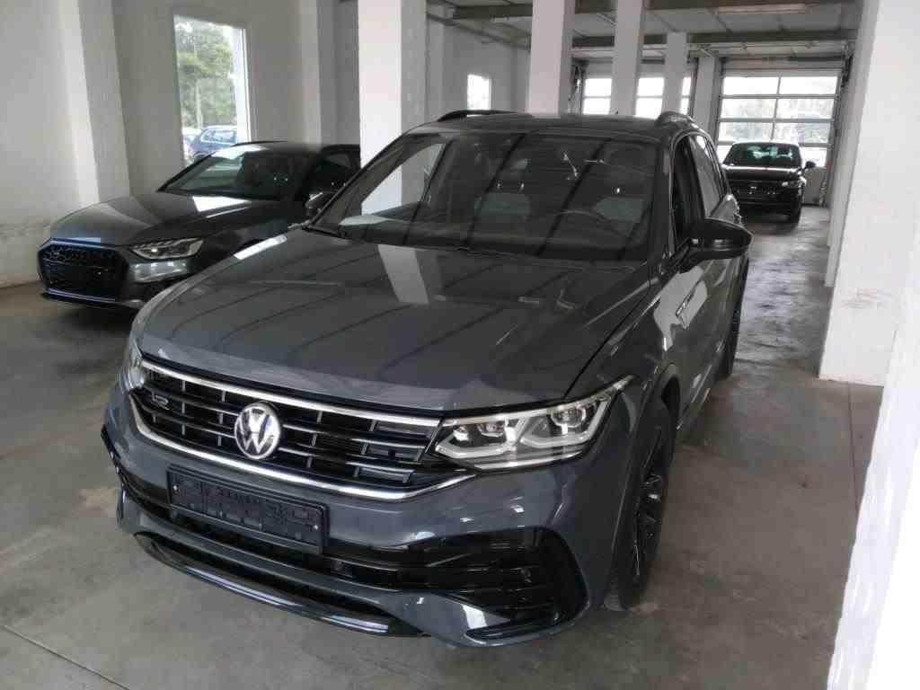 Volkswagen Tiguan R-Line 1.5 DSG/HUD/AHK/KAM/SIDE/BLACK/ACC