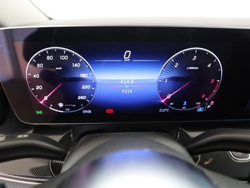 Mercedes V 220 - 11