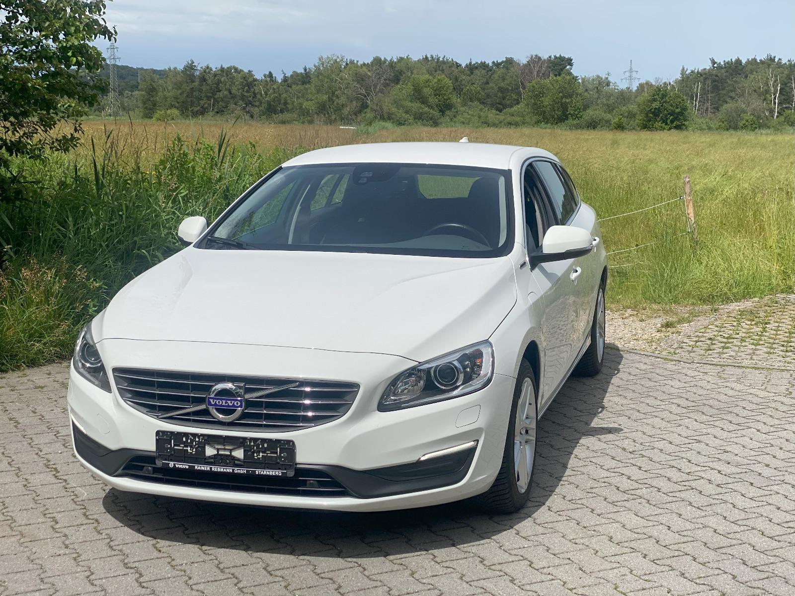 Volvo V60 Kombi Momentum AWD