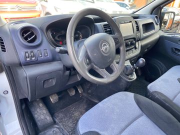 Opel Vivaro - 7