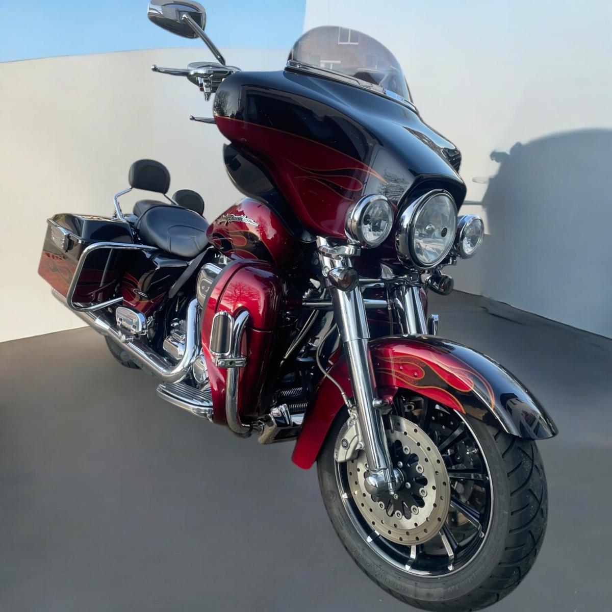 Harley-Davidson CVO Ultra Classic ab 160,-/Mon. Jekill&Hyde, 5HD