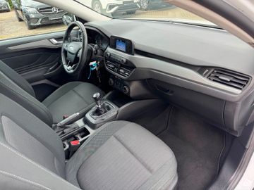 Ford Focus - 9