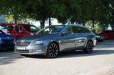 Skoda SUPERB COMBI STYLE 2.0TDI 4X4 DSG PANORAMADACH - Skoda Superb mit Diesel-Antrieb: Allradantrieb, Kombi, 2.0