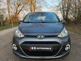 Hyundai i10 YES! PDC*TEMPO*SHZ*LHZ*ALU*KLIMA* - Hyundai i10 mit Benzin-Antrieb: Limousine, Schaltgetriebe