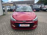 Hyundai i20 blue YES! Euro6 - Hyundai i20 Gebrauchtwagen in Lübeck