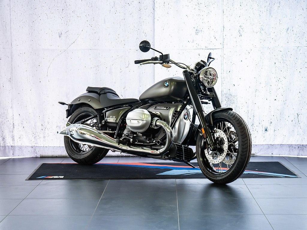 BMW R 18