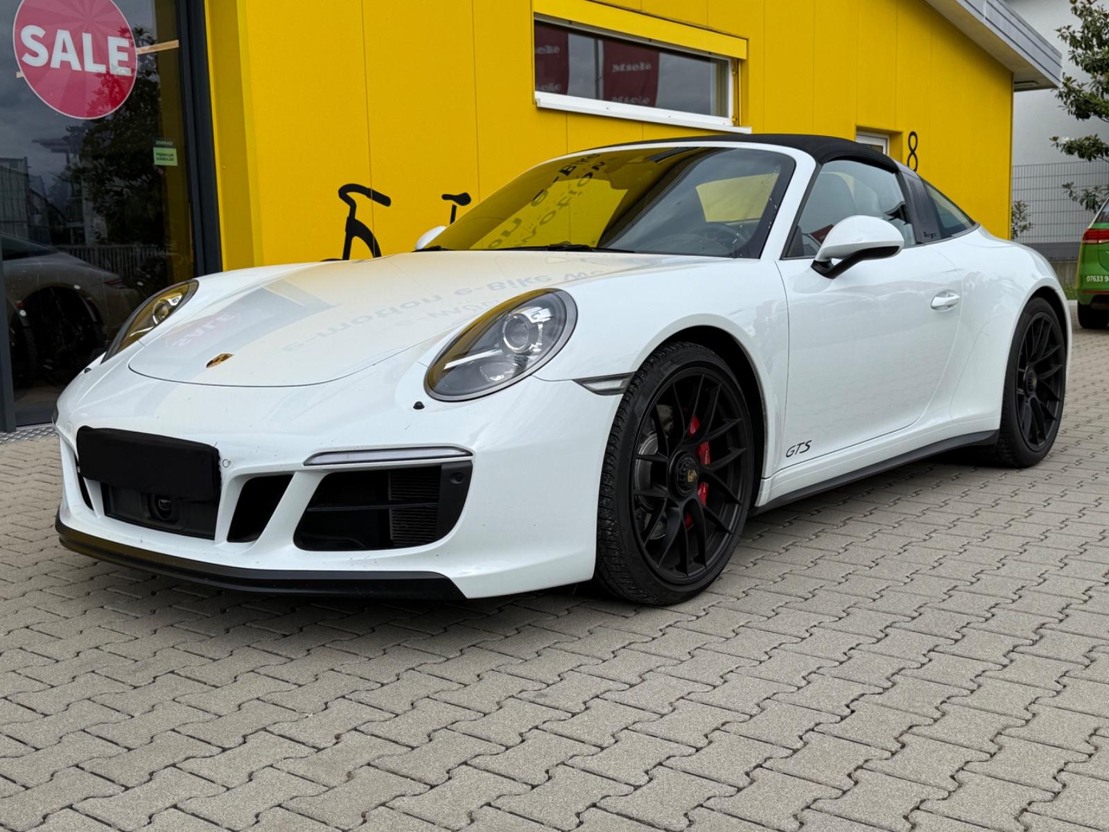 Porsche 911 Targa 4 GTS /BOSE/Approved 05/27