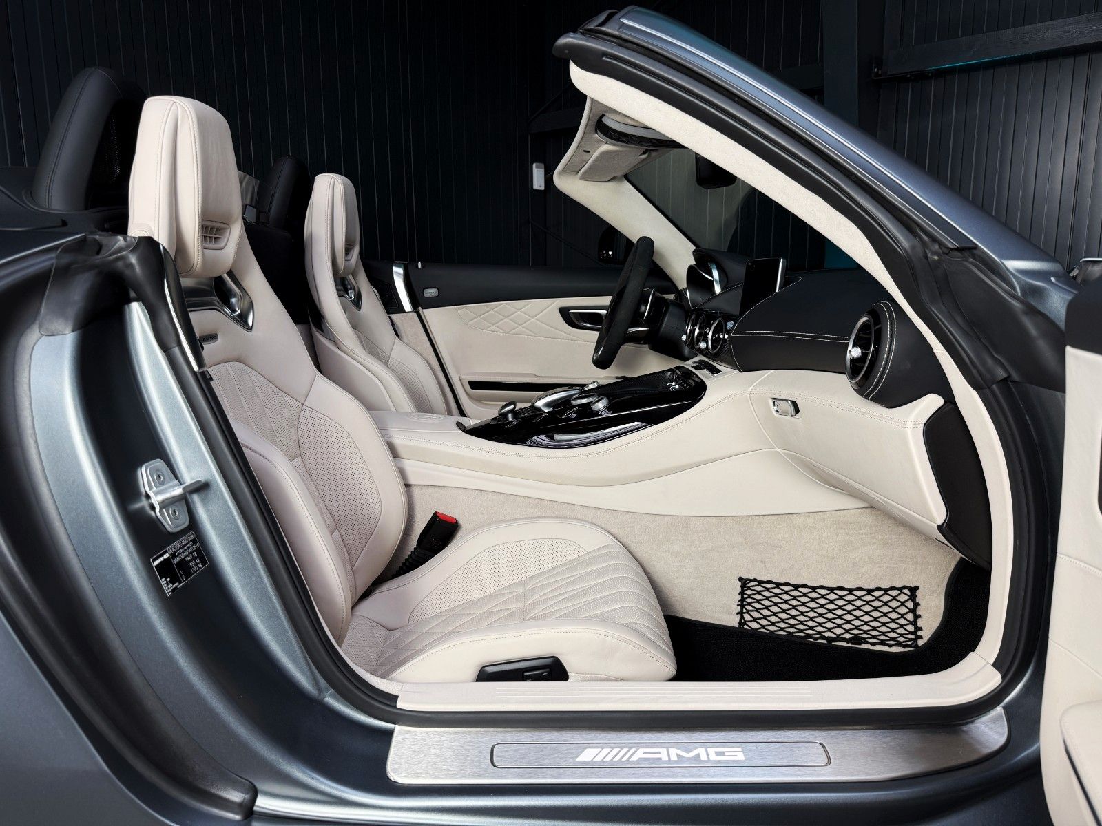 Fahrzeugabbildung Mercedes-Benz AMG GT C Roadster + designo + 2.Hand + MWST ausw