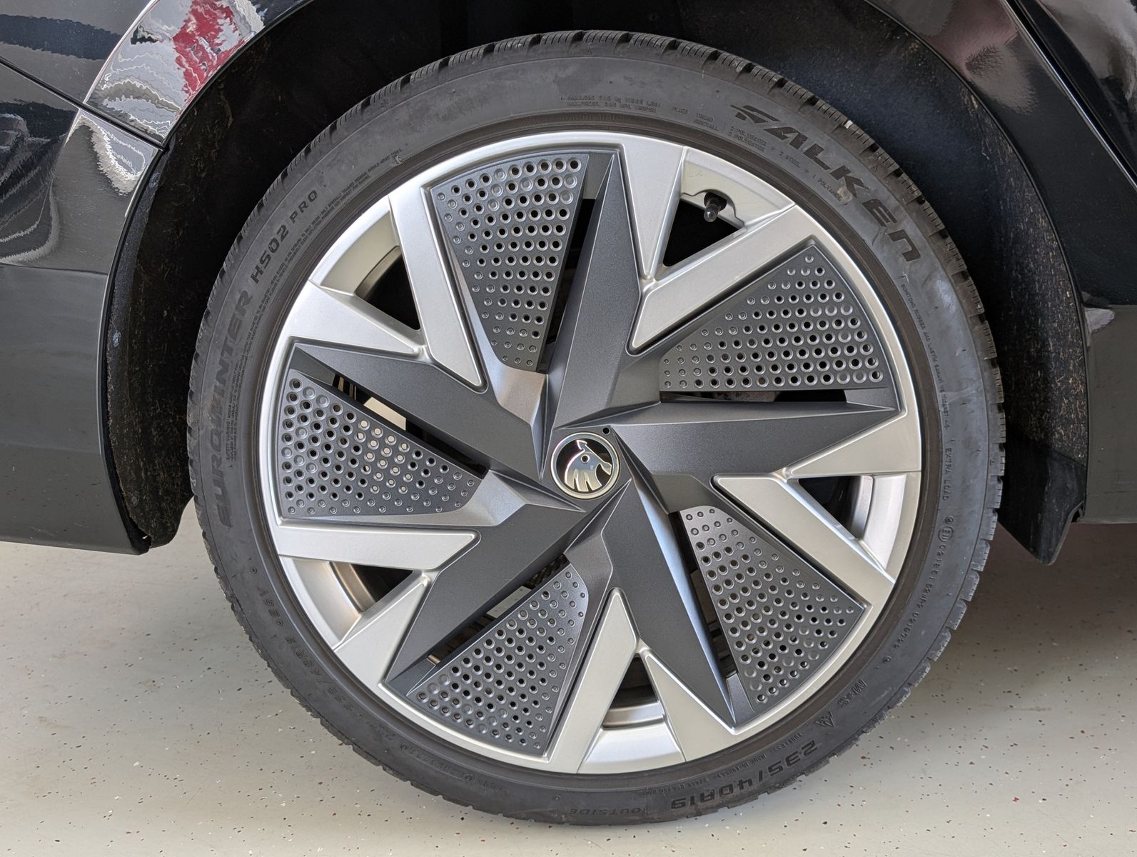 Fahrzeugabbildung SKODA Superb IV 2.0TDI DSG 4x4 MATRIX ACC NEUES MODELL