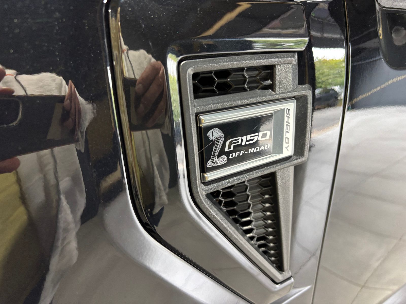 Fahrzeugabbildung Ford F 150 Shelby/785hp supercharger/EU-MODELL/1-HAND