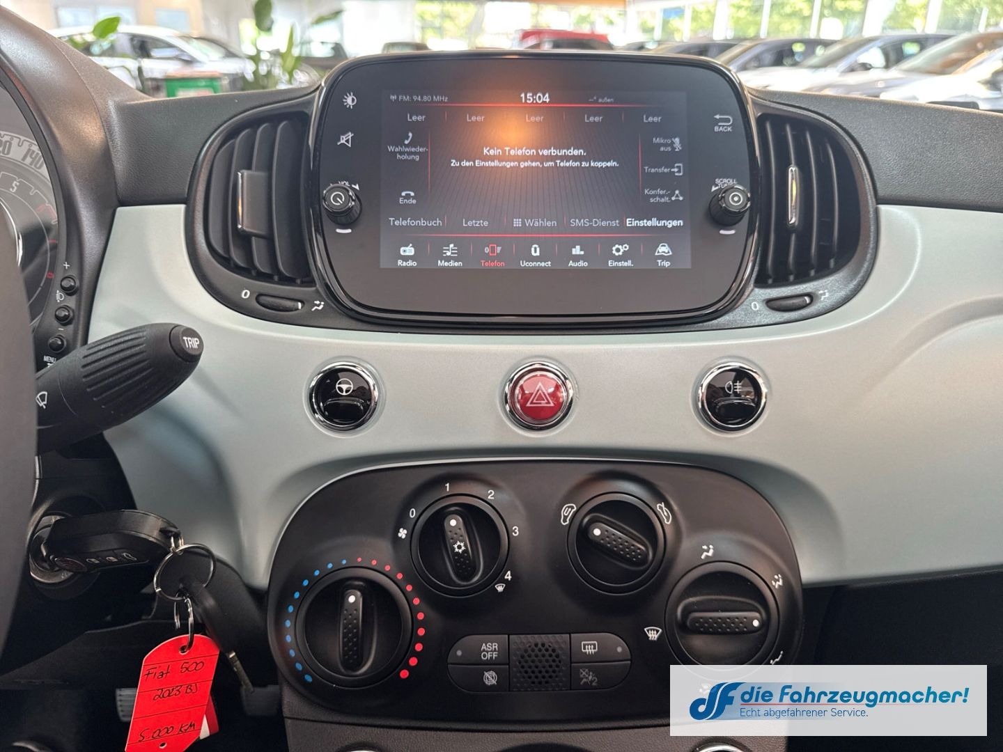 Fahrzeugabbildung Fiat 500 Cabrio Dolcevita 1.0 Mild Hybrid 5tkm Navi A