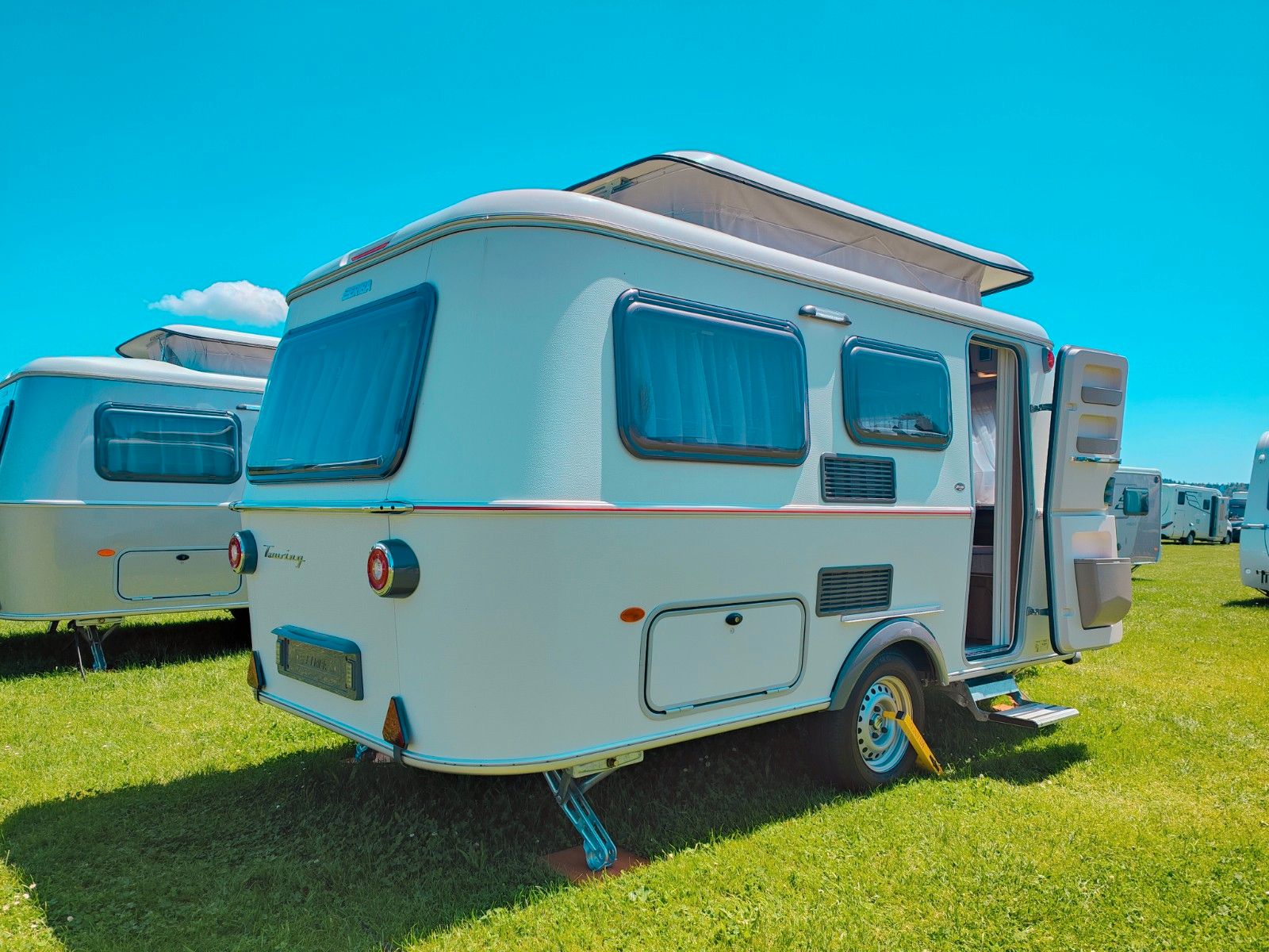 Fahrzeugabbildung HYMER / ERIBA / HYMERCAR TOURING 430 LEGEND URBAN 2025