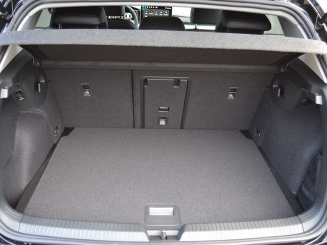 Golf VIII 1.5 eTSI DSG Energy AHK/PLUS-PAKET/LED