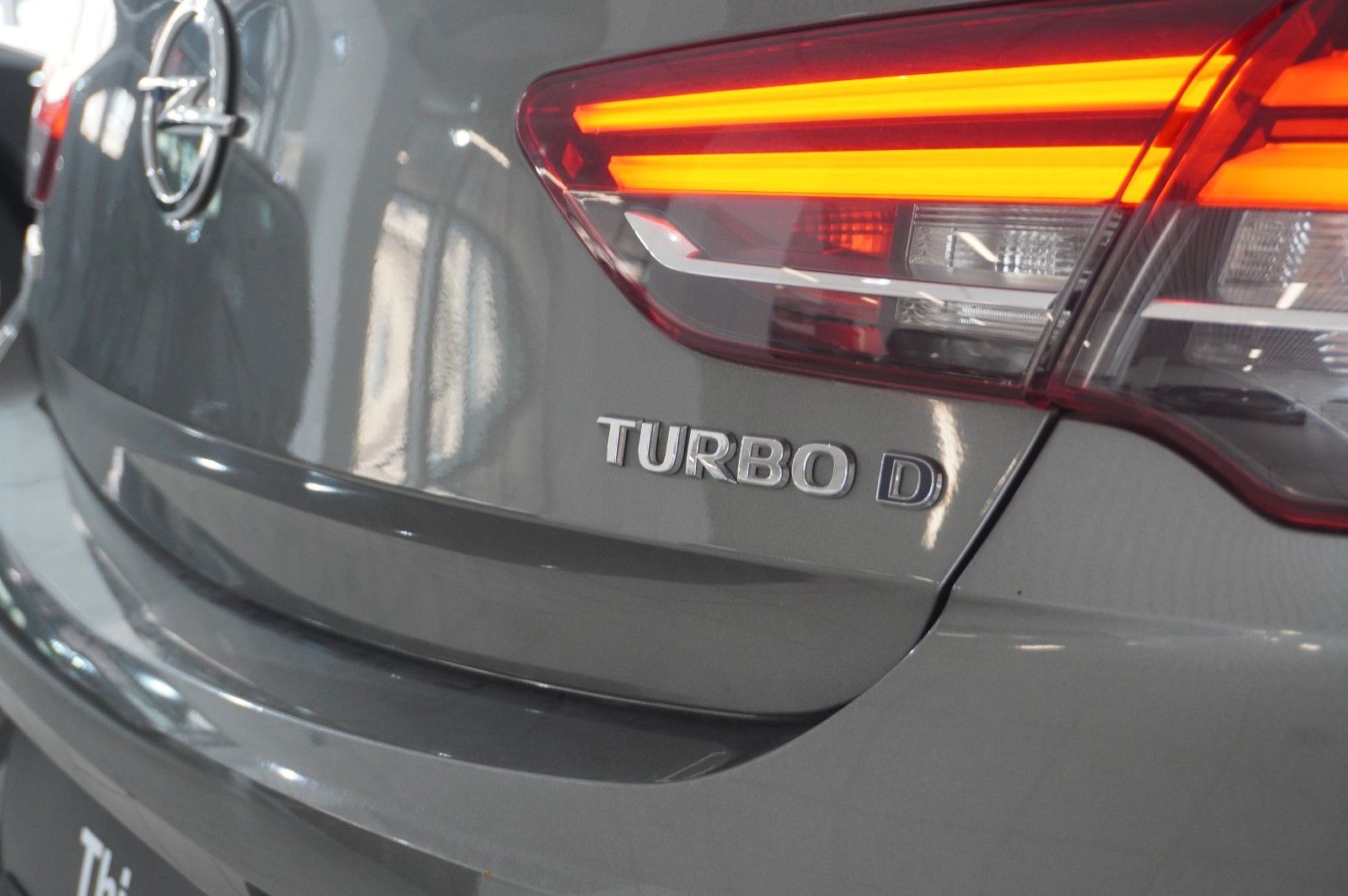 Fahrzeugabbildung Opel Insignia B GS 2.0D DYNAMIC NAVI/LED/KAMERA/AHK