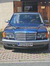 Mercedes-Benz SEL 560 - blaue Mercedes-Benz SL 560