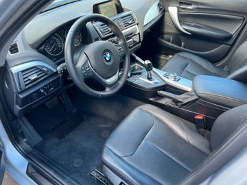 Fahrzeugabbildung BMW 120d Advantage, NAVI, LEDER, Automatik, Top Zust